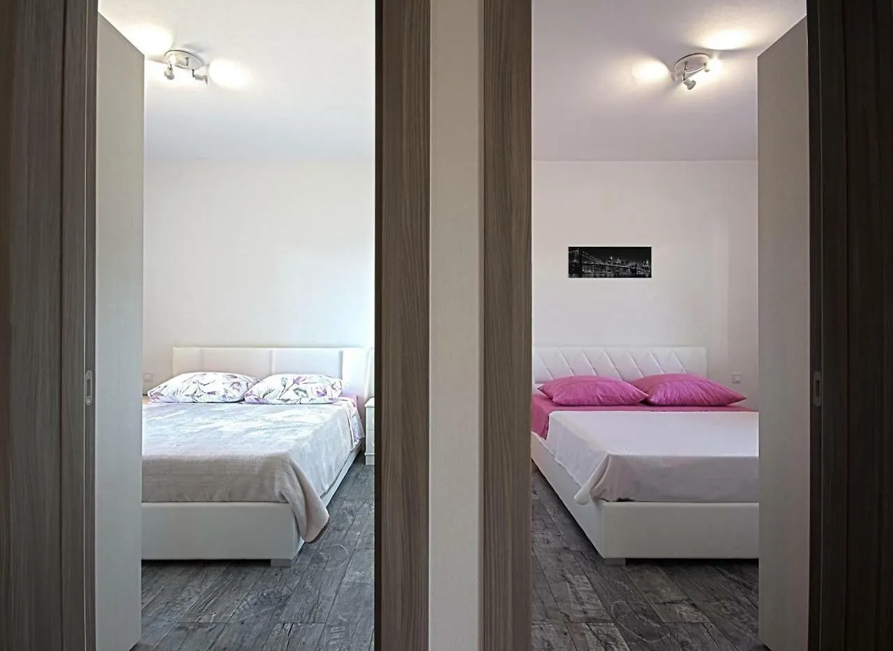 Πανσιόν *Amazing Modern Apartment With 2 Bedrooms* Vodnjan