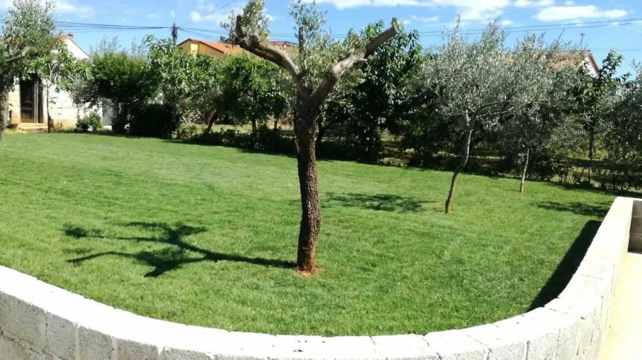 *Amazing Modern Apartment With 2 Bedrooms* Vodnjan 3*,  Croatia